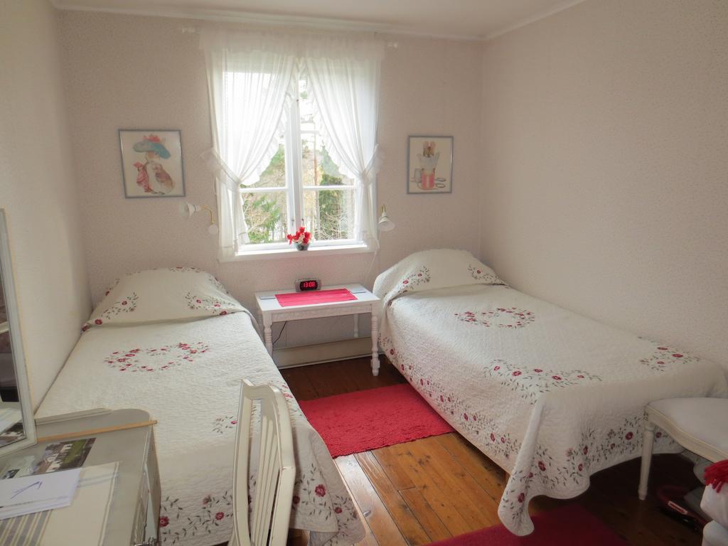 Sparrens Bed And Breakfast Fiskesa Ruang foto