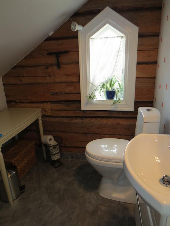 Sparrens Bed And Breakfast Fiskesa Ruang foto